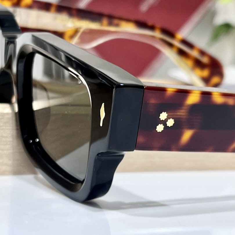 Jacquemus ASCARII Sunglasses - DopestKickz