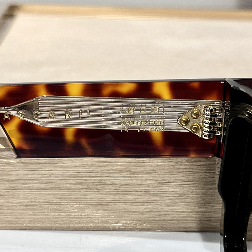 Jacquemus ASCARII Sunglasses - DopestKickz