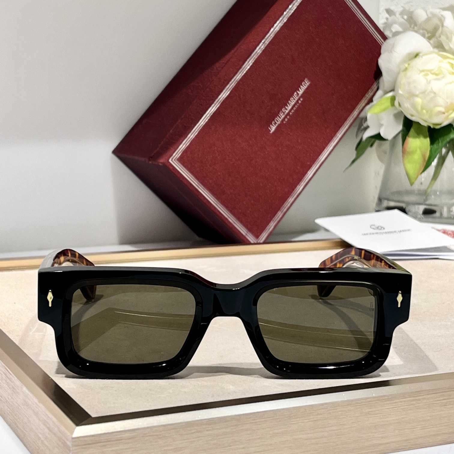 Jacquemus ASCARII Sunglasses - DopestKickz