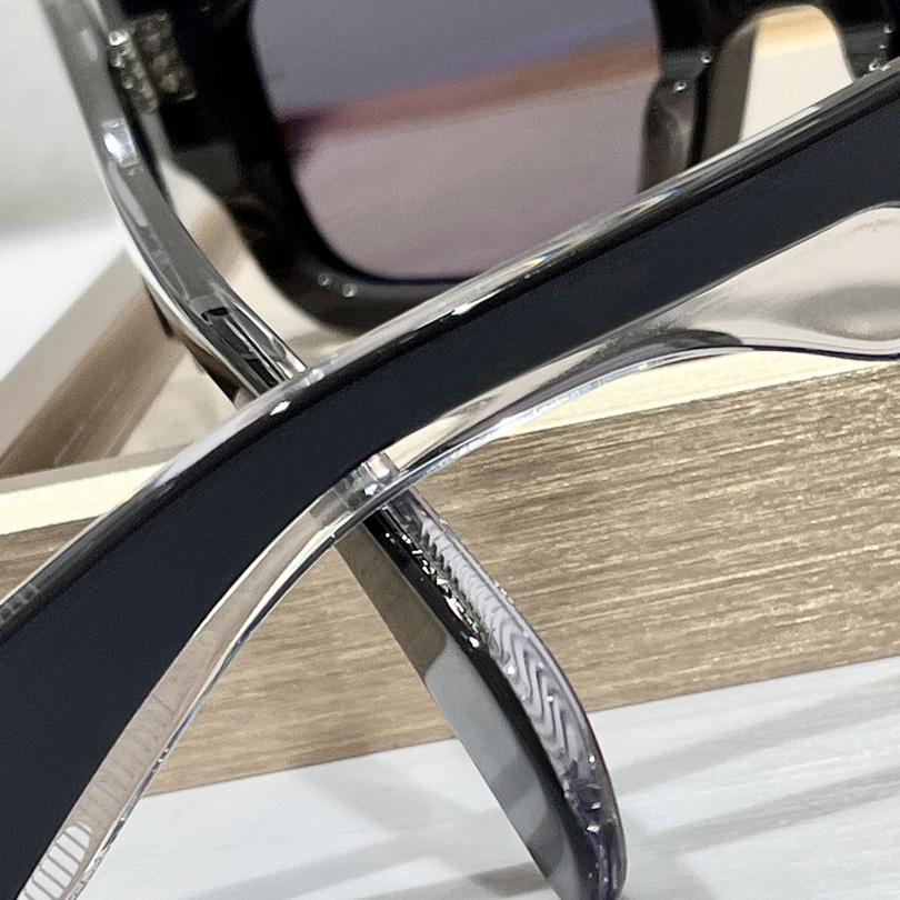 Jacquemus ASCARII Sunglasses - DopestKickz