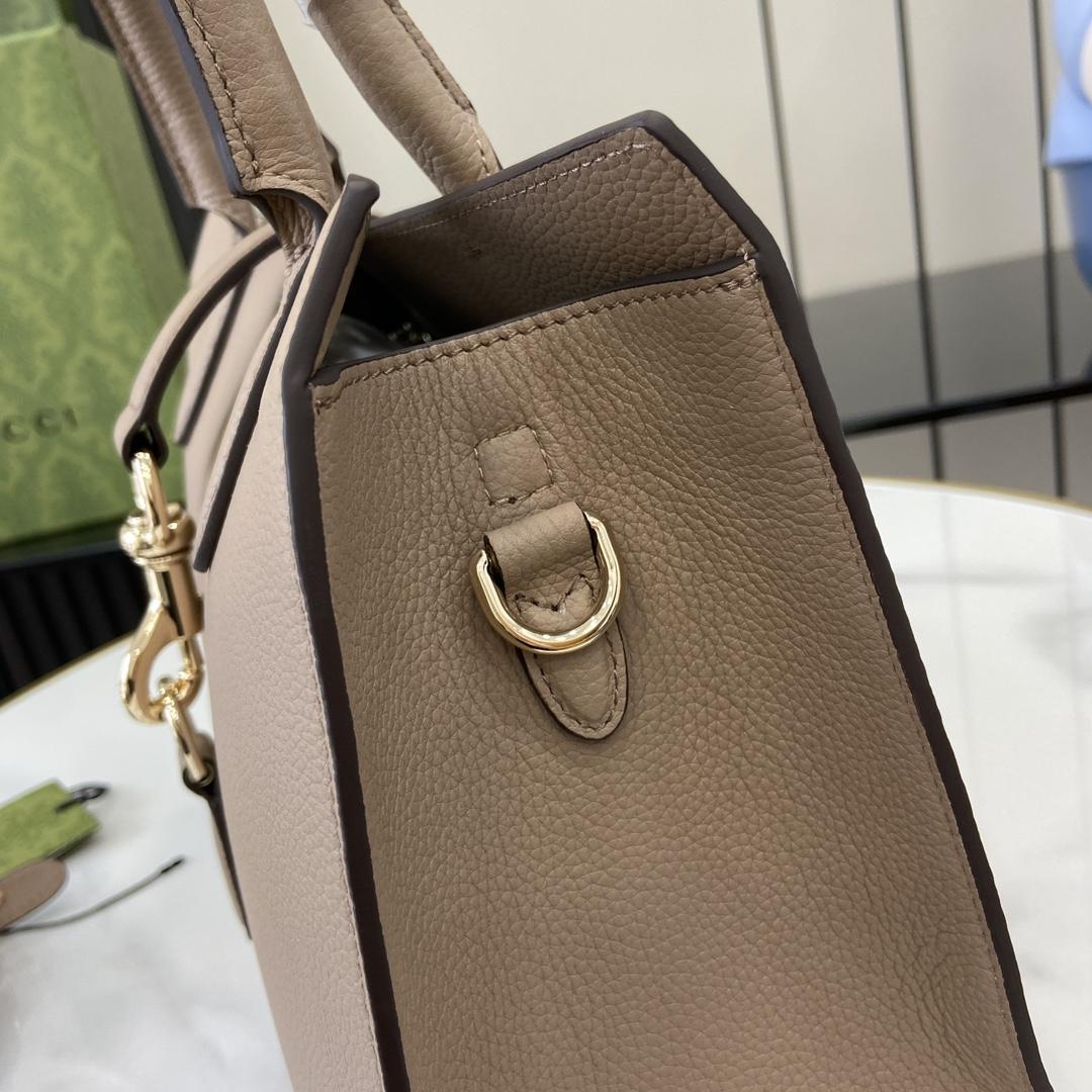 Gucci Medium Tote Bag With Hook Closure - DopestKickz
