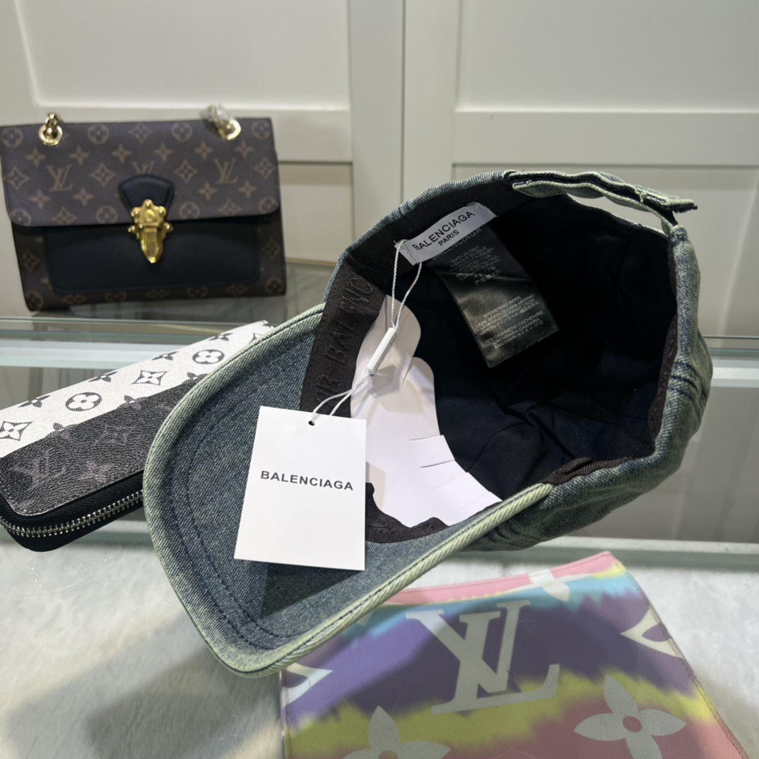 Balenciaga Cap - DopestKickz