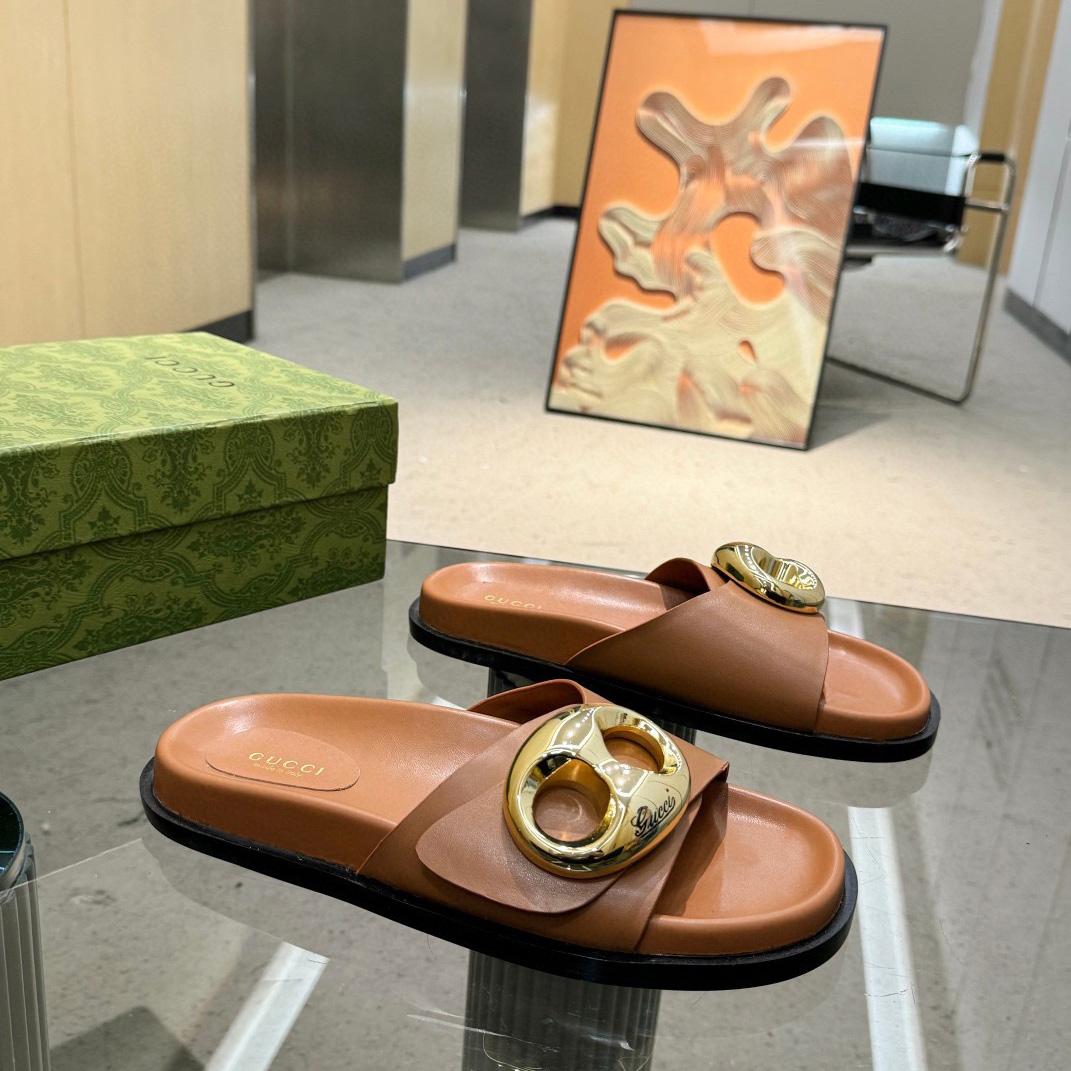 Gucci Women's Marina Chain Slide Sandal - DopestKickz