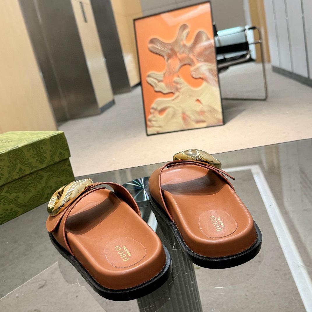 Gucci Women's Marina Chain Slide Sandal - DopestKickz