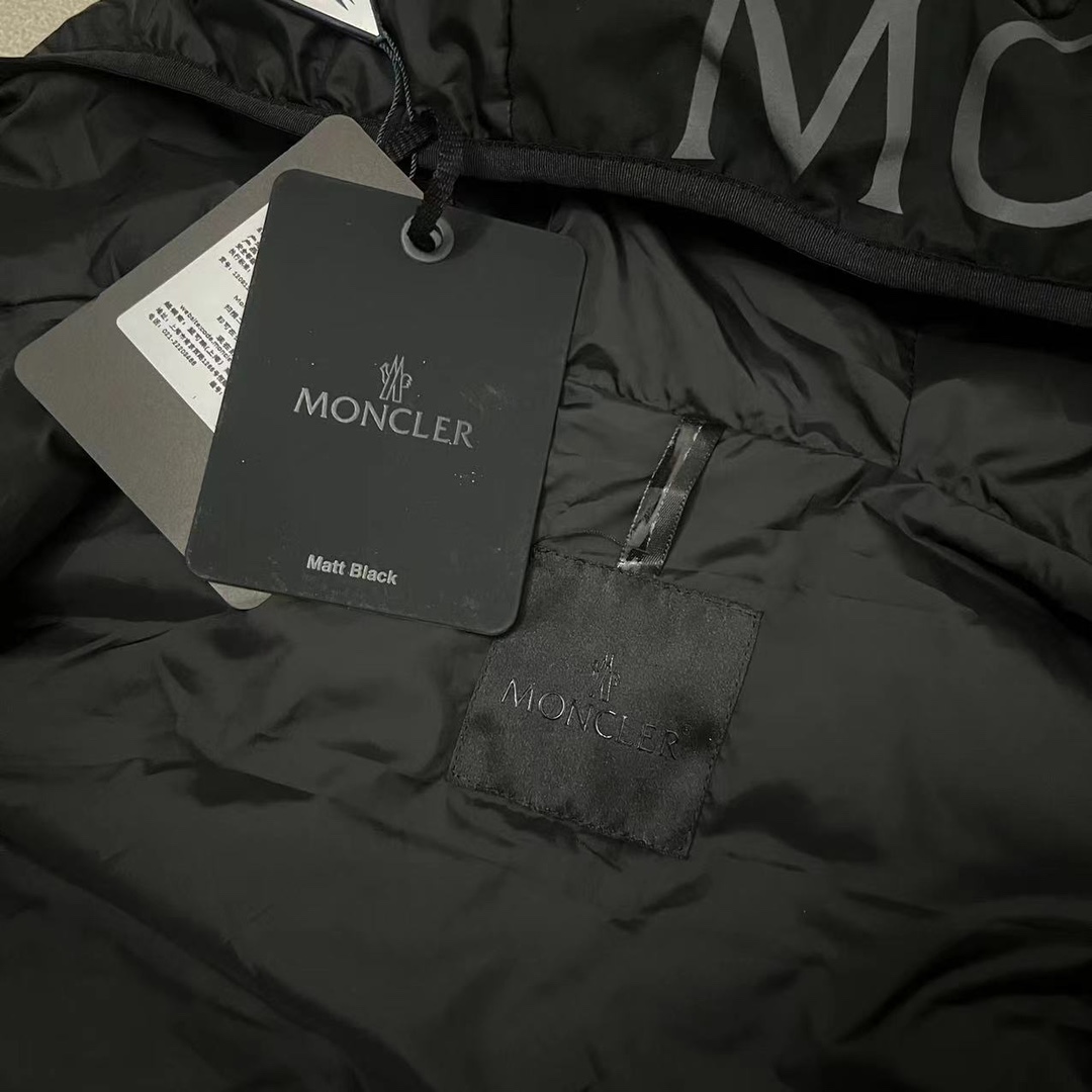 Moncler Nubiera Down Vest - DopestKickz