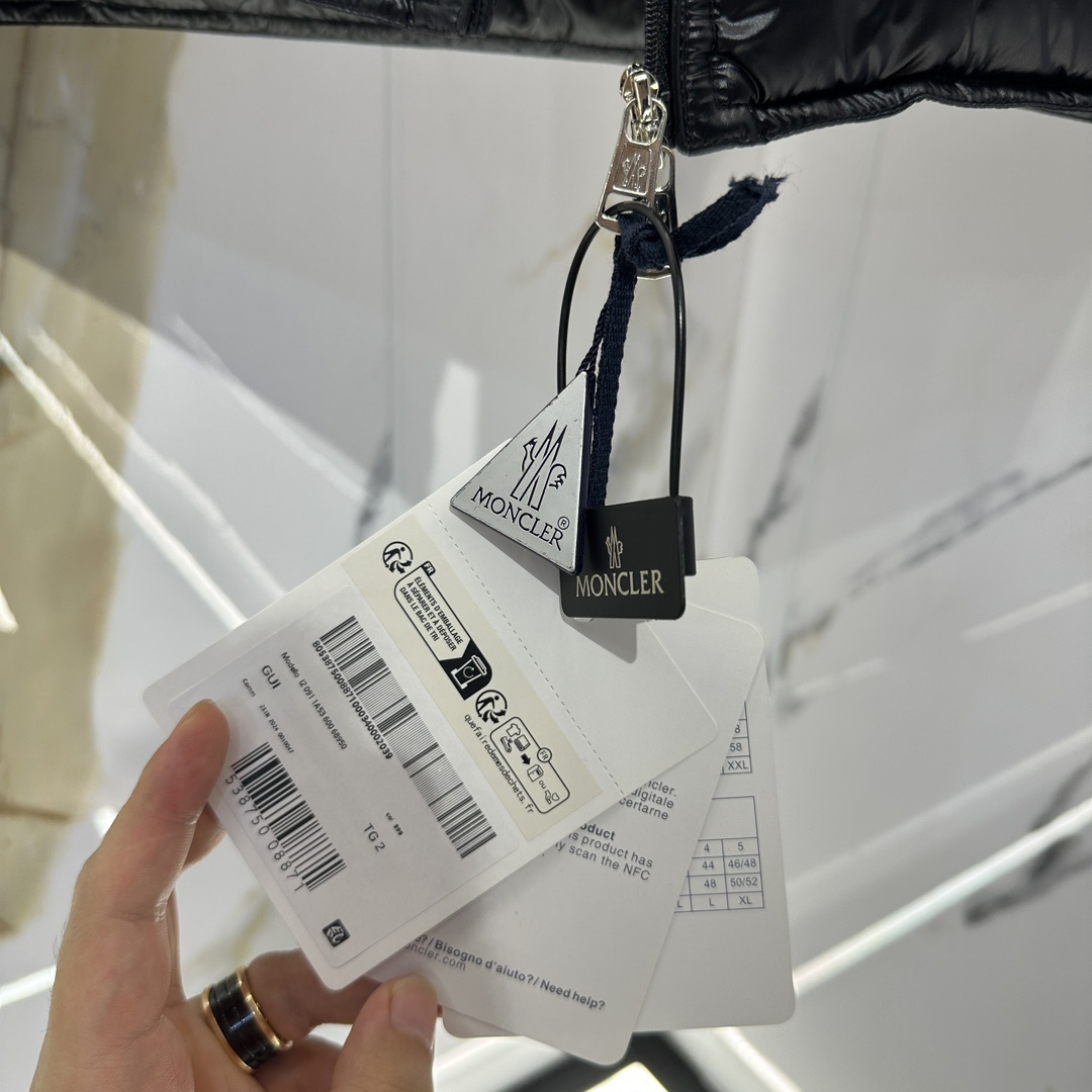 Moncler Gui Gilet  - DopestKickz