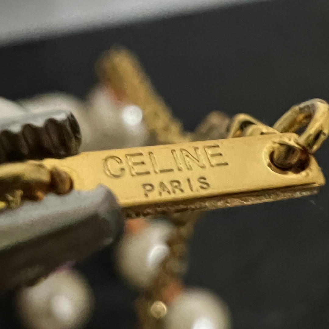 Celine Plage Pearl Bracelet In Brass With Gold Finish And Resin - DopestKickz