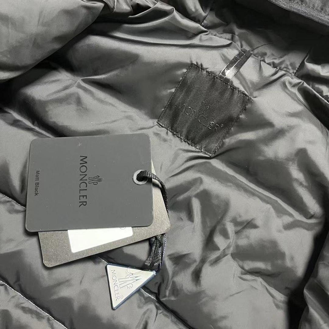 Moncler Vernasca Short Down Jacket  - DopestKickz