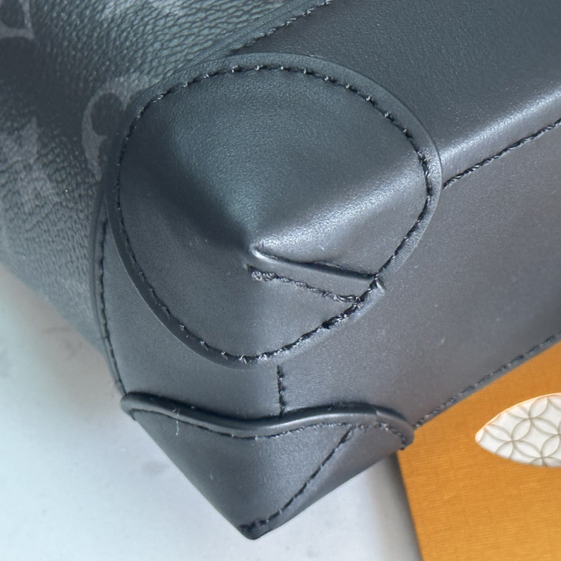 Louis Vuitton Steamer PM   M46953 - DopestKickz