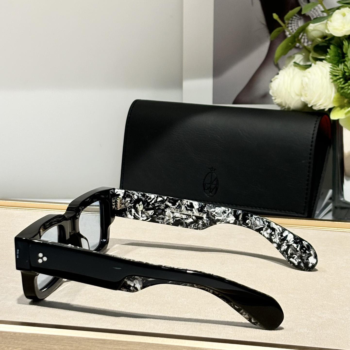 Jacquemus ASCARII Sunglasses - DopestKickz