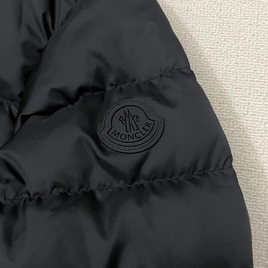 Moncler Vernasca Short Down Jacket  - DopestKickz