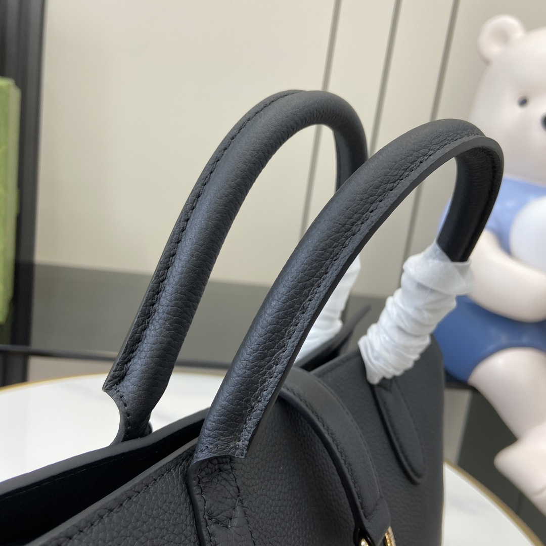 Gucci Medium Tote Bag With Hook Closure - DopestKickz