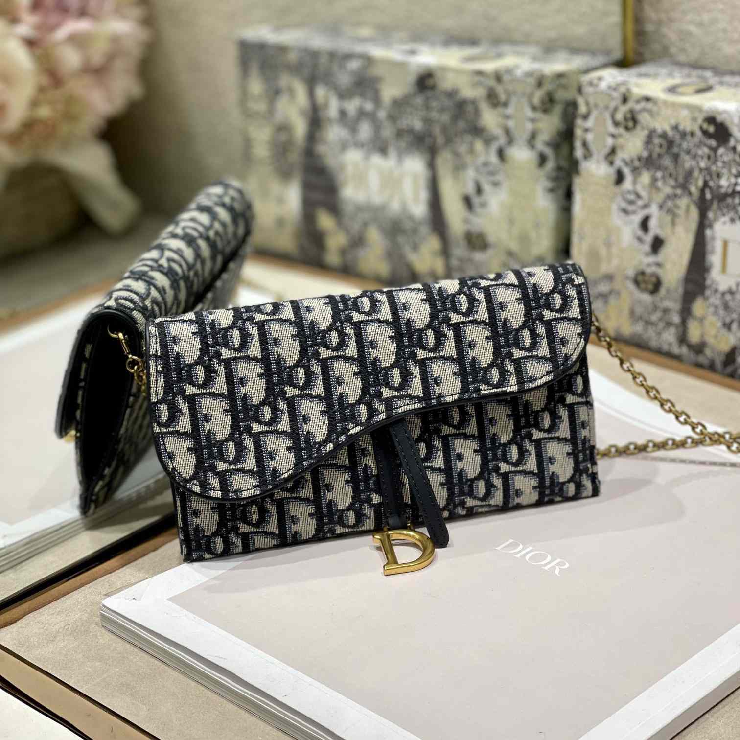 Dior Saddle Pouch With Chain - DopestKickz