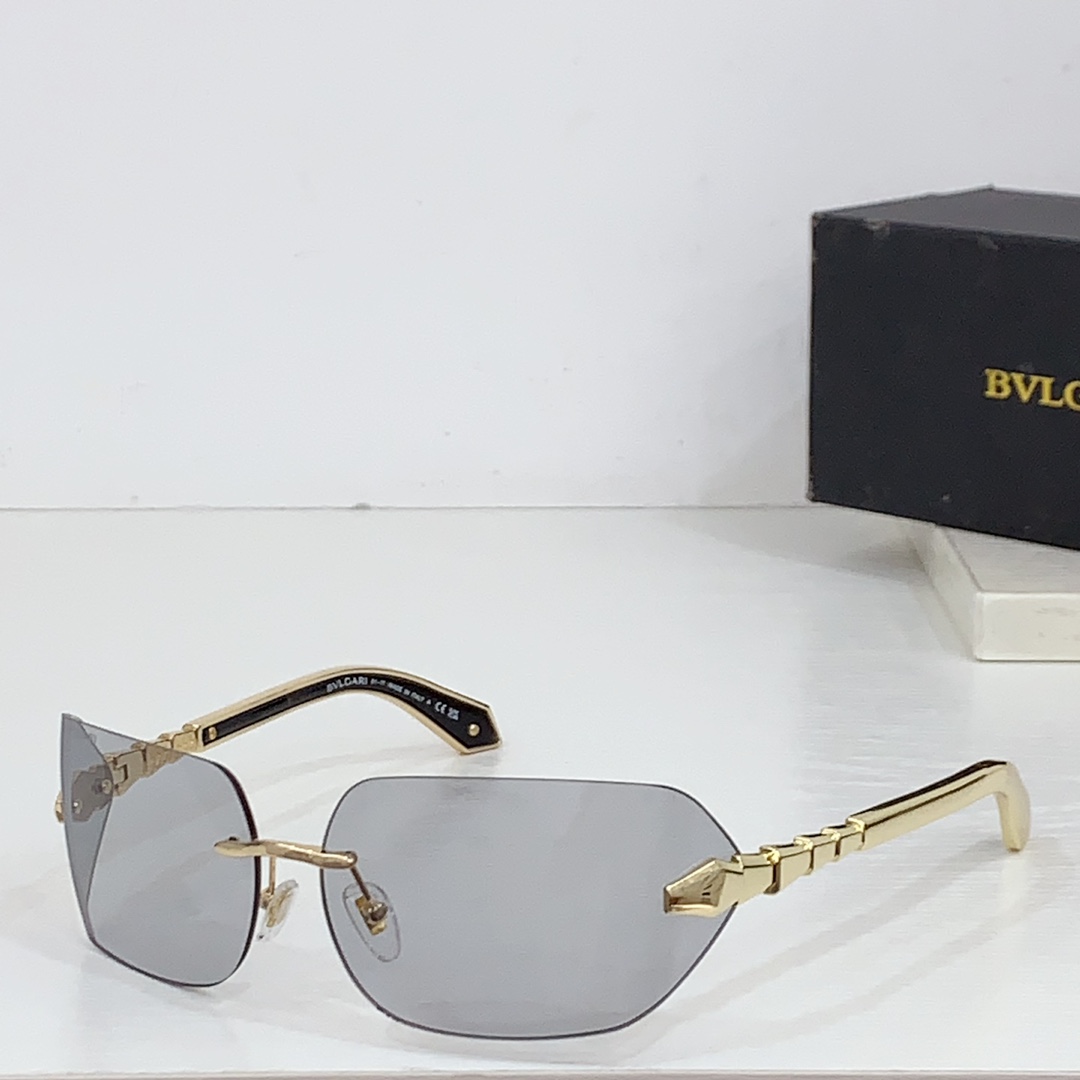Bvlgari BV40025U Sunglasses    - DopestKickz