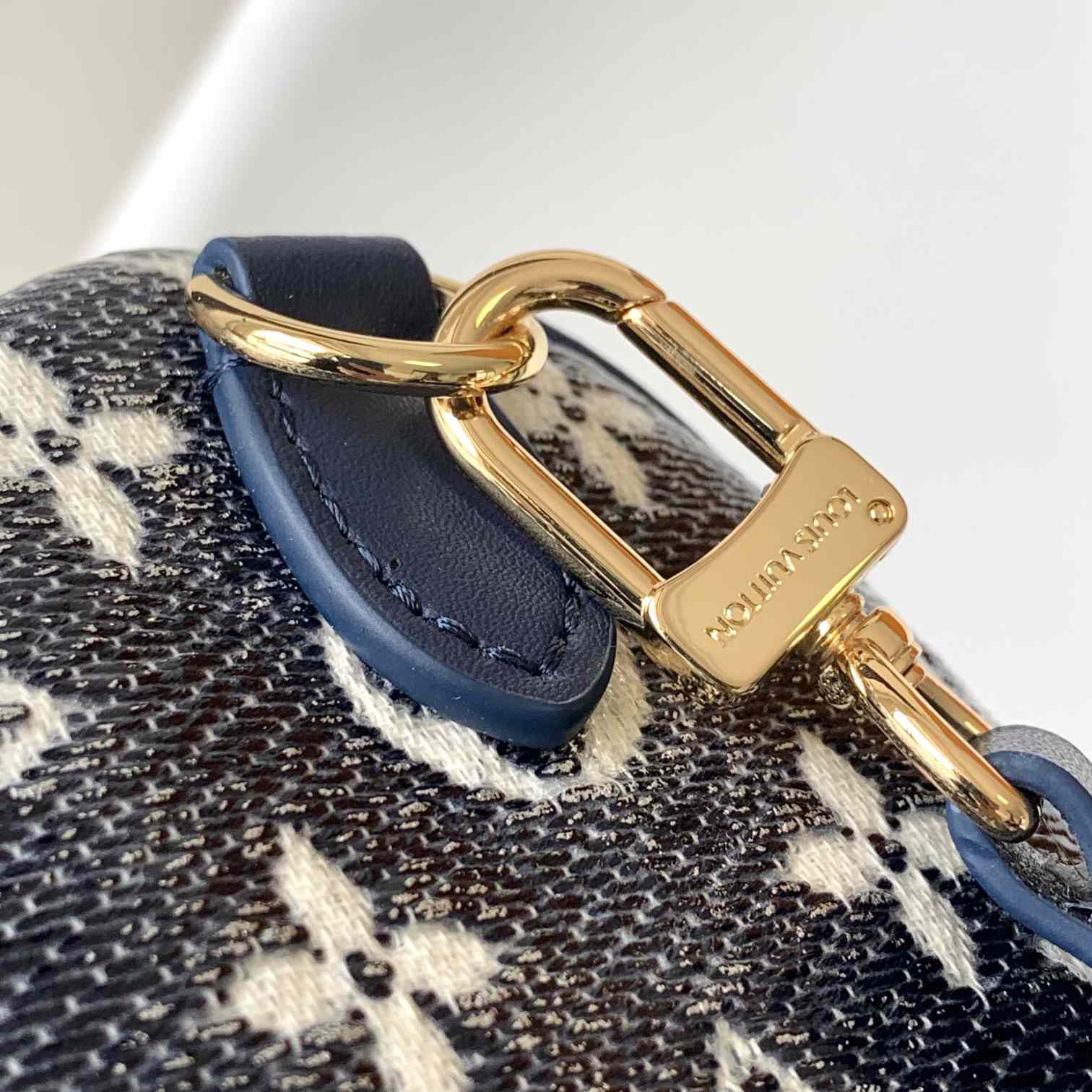 Louis Vuitton Speedy Bandoulière 20   M23069 - DopestKickz