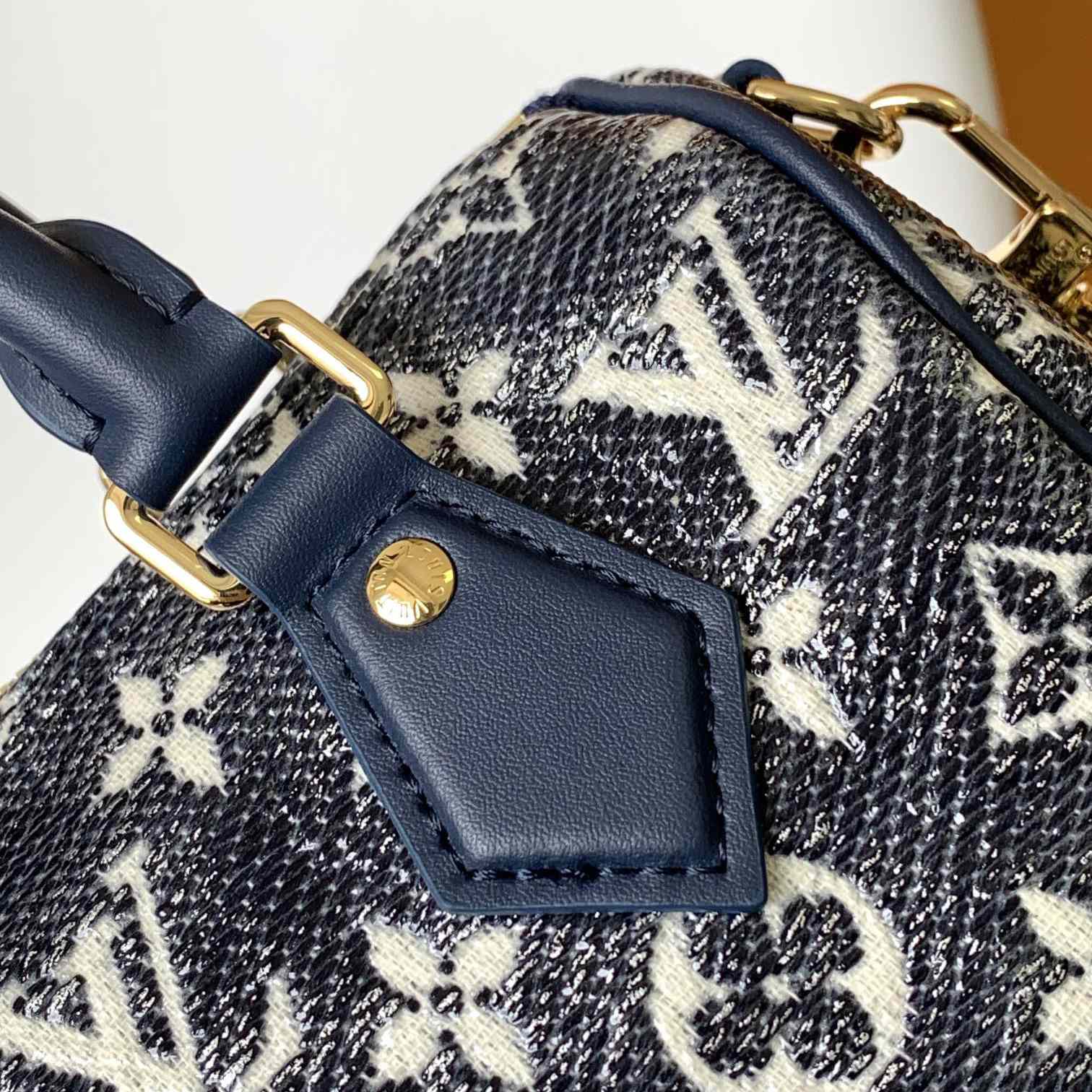 Louis Vuitton Speedy Bandoulière 20   M23069 - DopestKickz