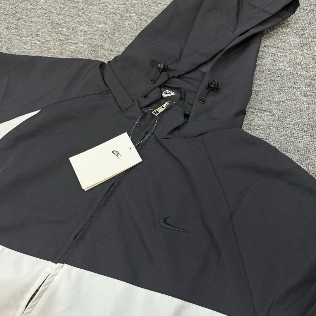 Nike Hooded Jacket - DopestKickz