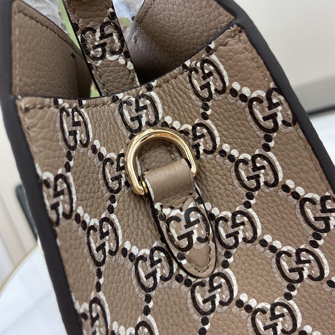 Gucci Small Tote Bag With GG Shadow  - DopestKickz