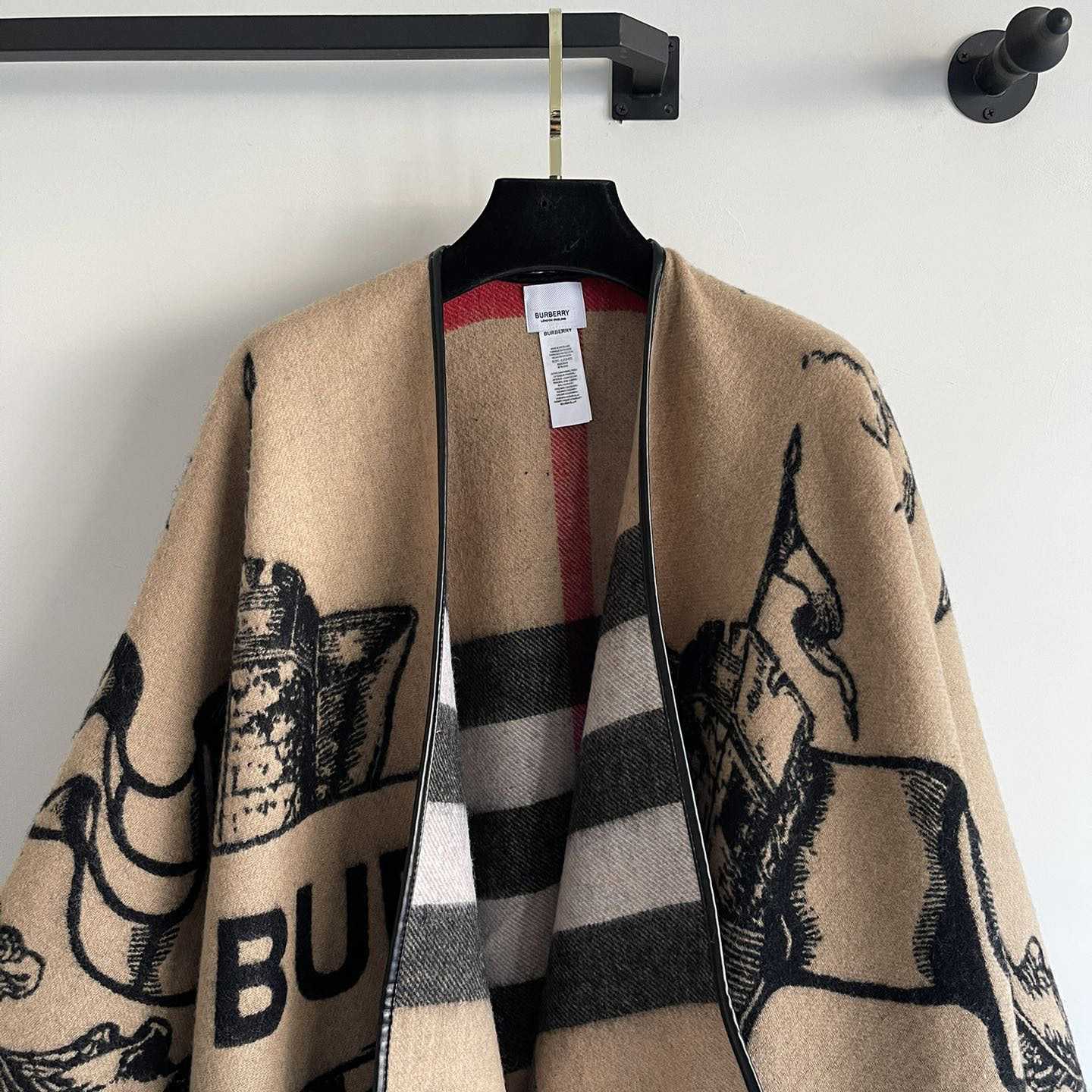 Burberry Poncho - DopestKickz