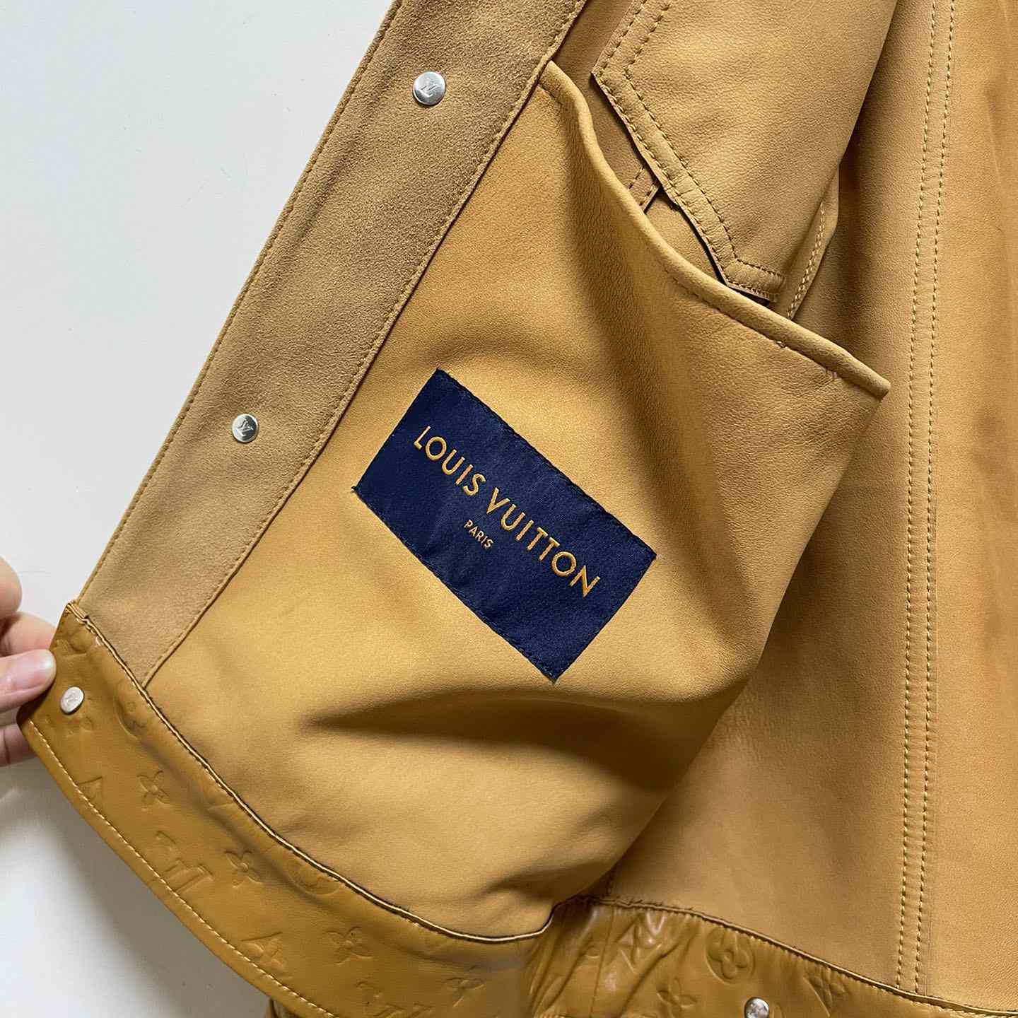 Louis Vuitton LVSE Suede Denim Jacket   1AA5LV - DopestKickz