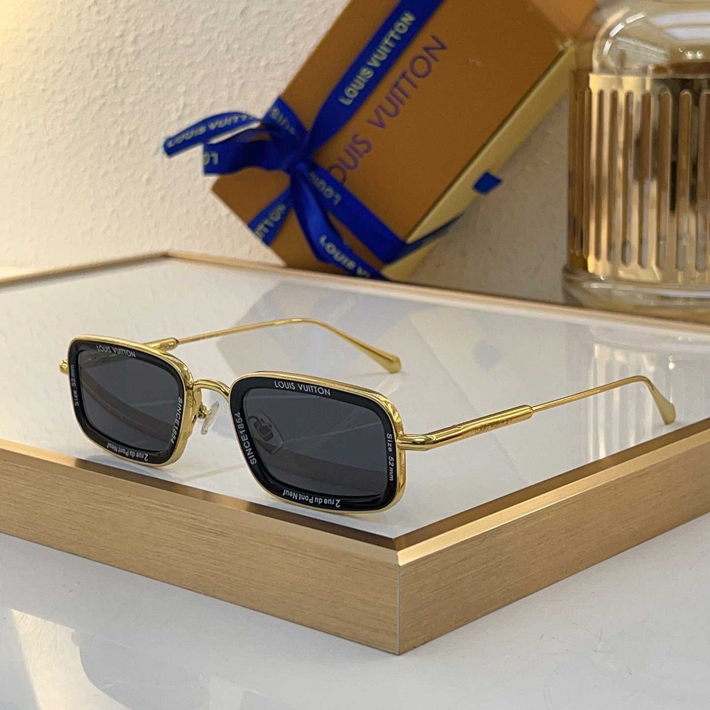 Louis Vuitton Z2212U Sunglasses    - DopestKickz