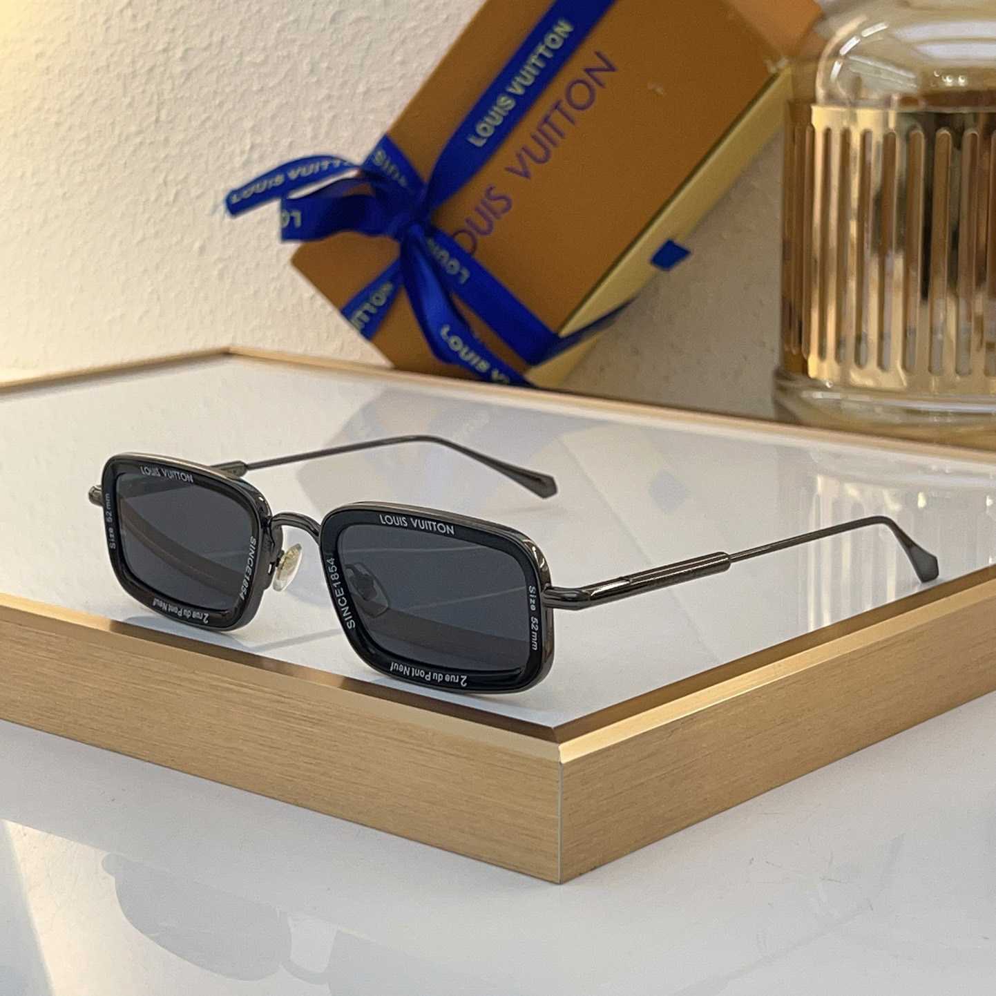 Louis Vuitton Z2212U Sunglasses    - DopestKickz