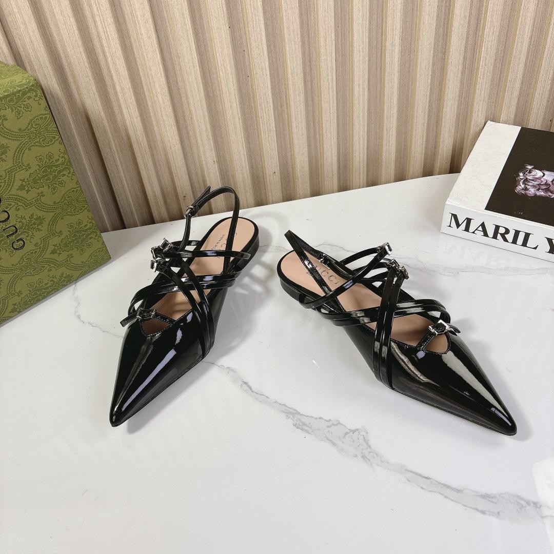 Gucci Women's Strappy Ballet Flat - DopestKickz