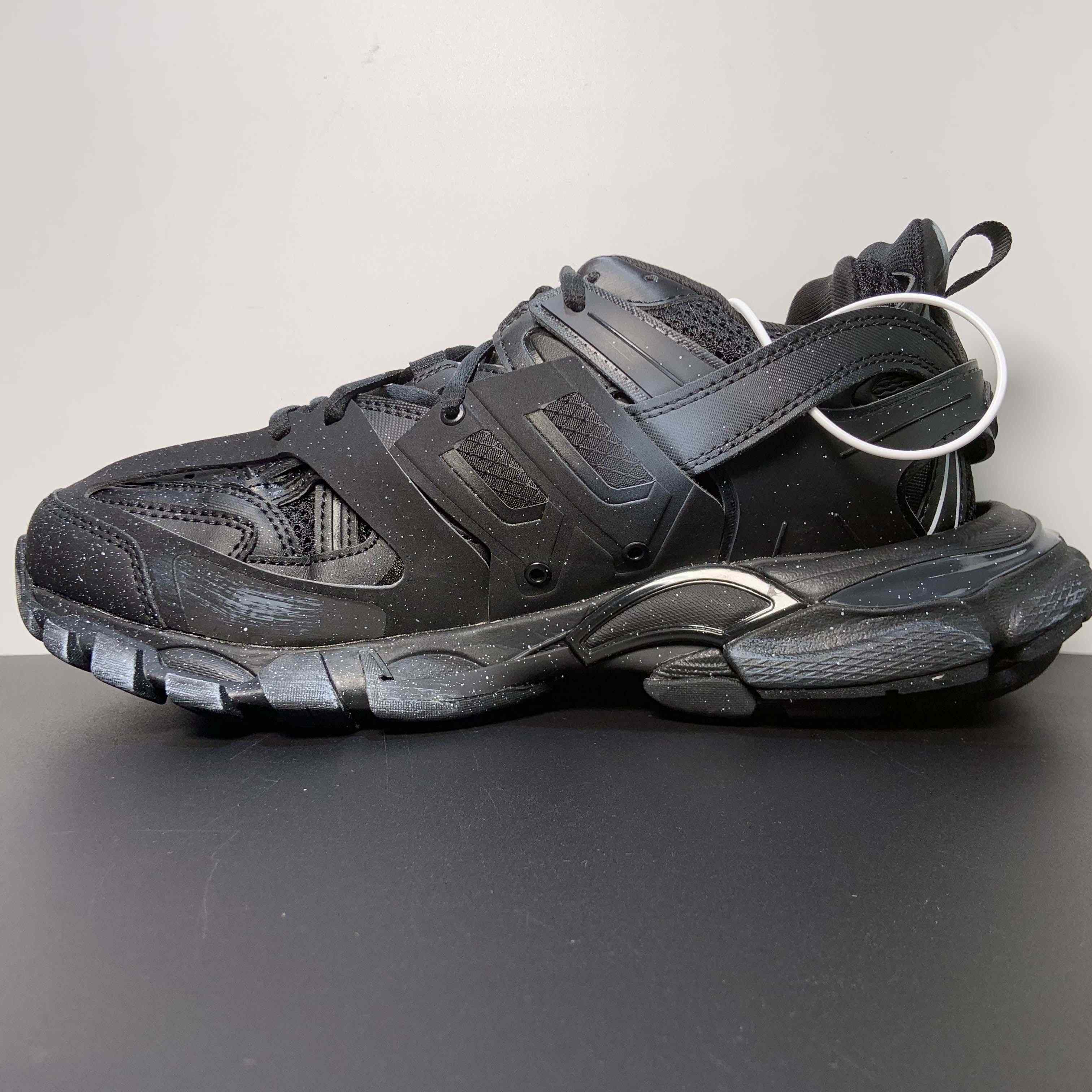 Balenciaga Track Signature Sneaker in black - DopestKickz