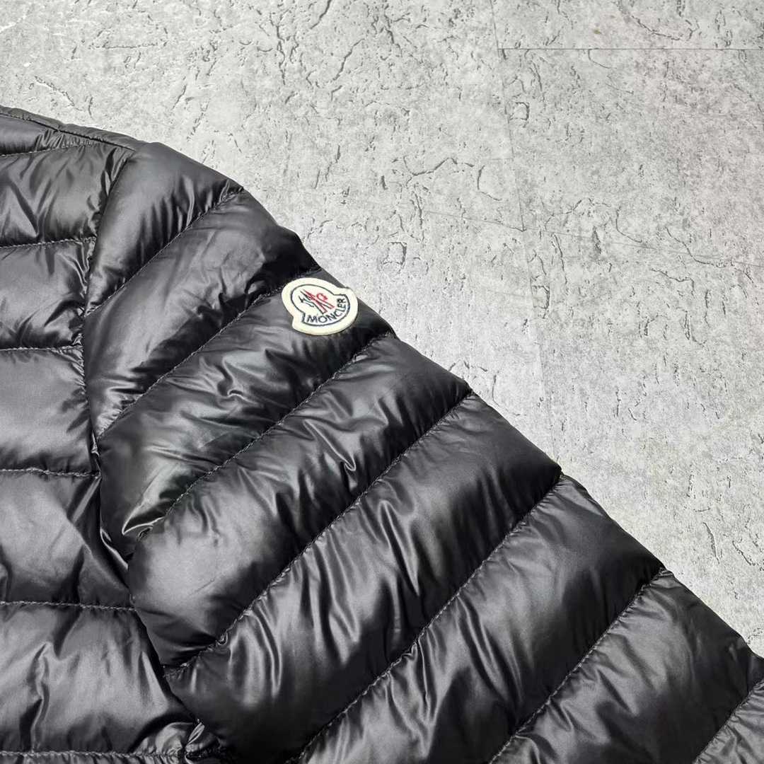 Moncler Lans Short Down Jacket - DopestKickz