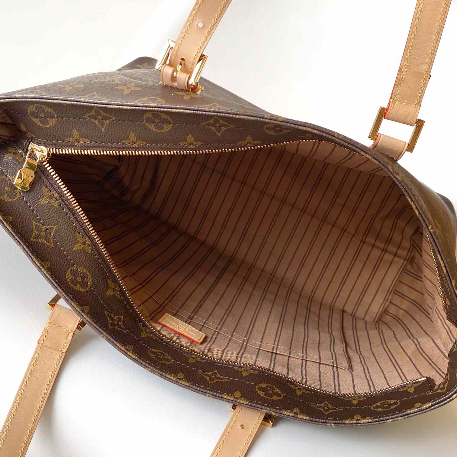 Louis Vuitton Mezzo   M47134 - DopestKickz