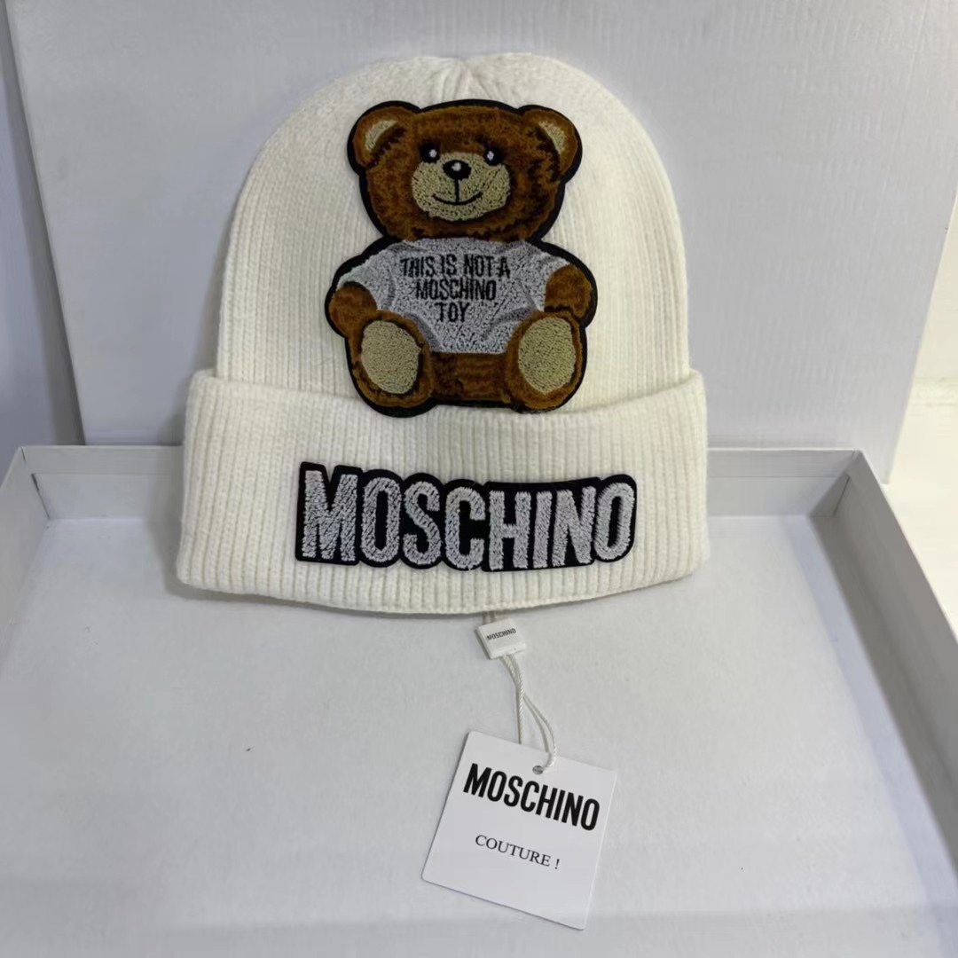 Moschino Beanie  - DopestKickz