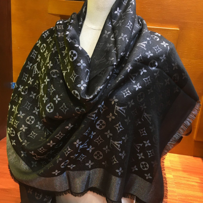 Louis Vuitton Square  - DopestKickz