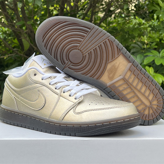 Jordan Air Jordan 1 Low Sneaker      HQ3529-099 - DopestKickz