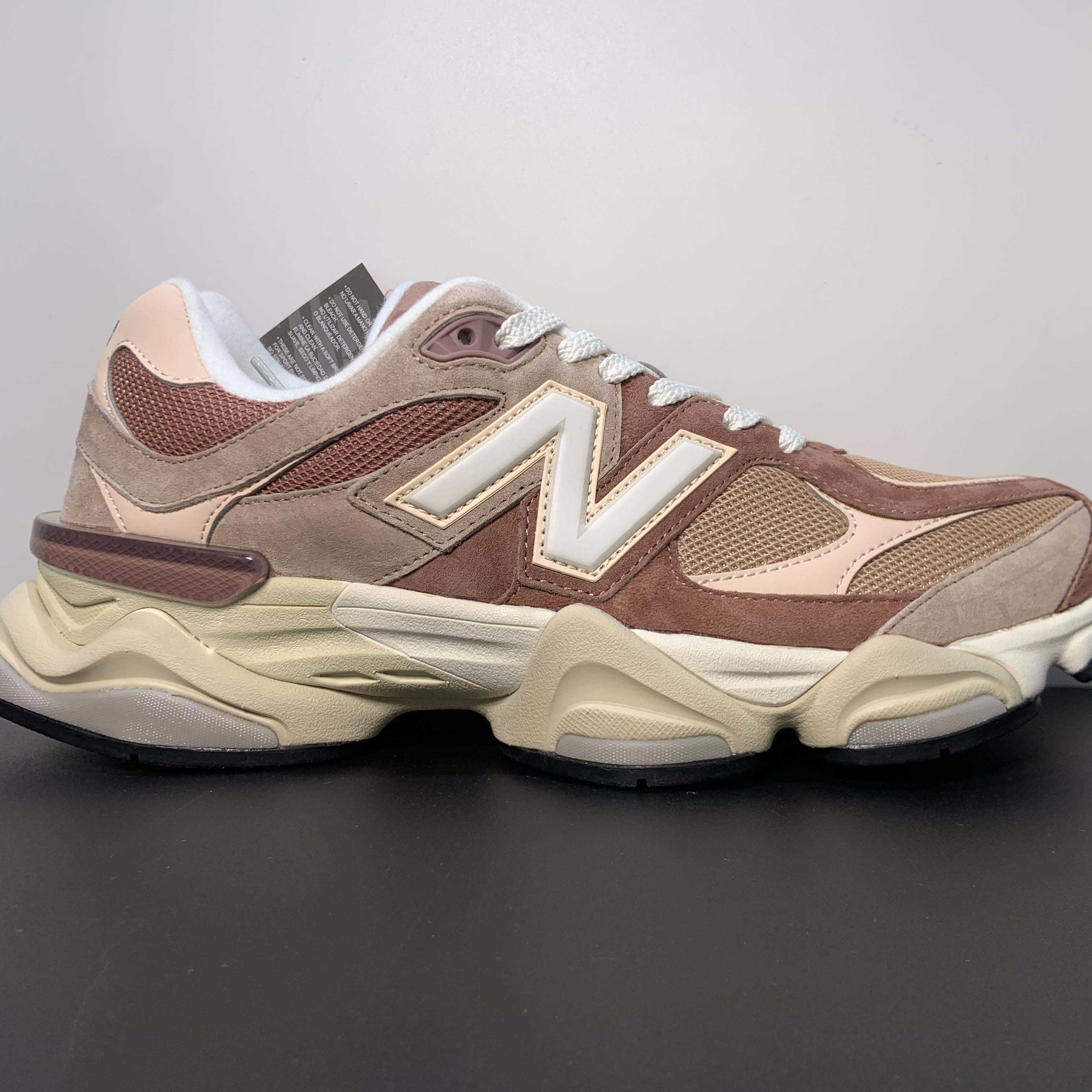 New Balance U9060EEH Sneakers      U9060EEH - DopestKickz