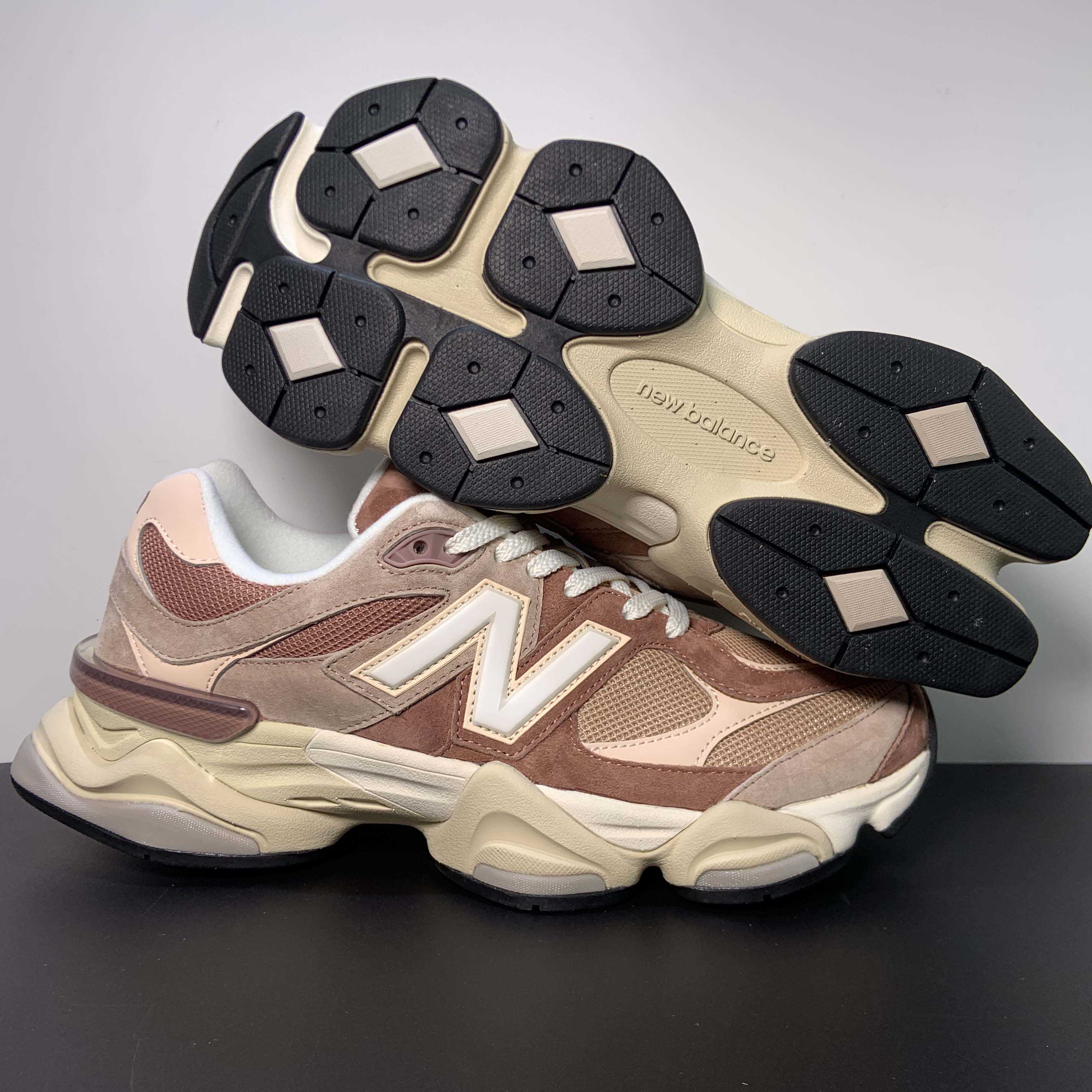 New Balance U9060EEH Sneakers      U9060EEH - DopestKickz