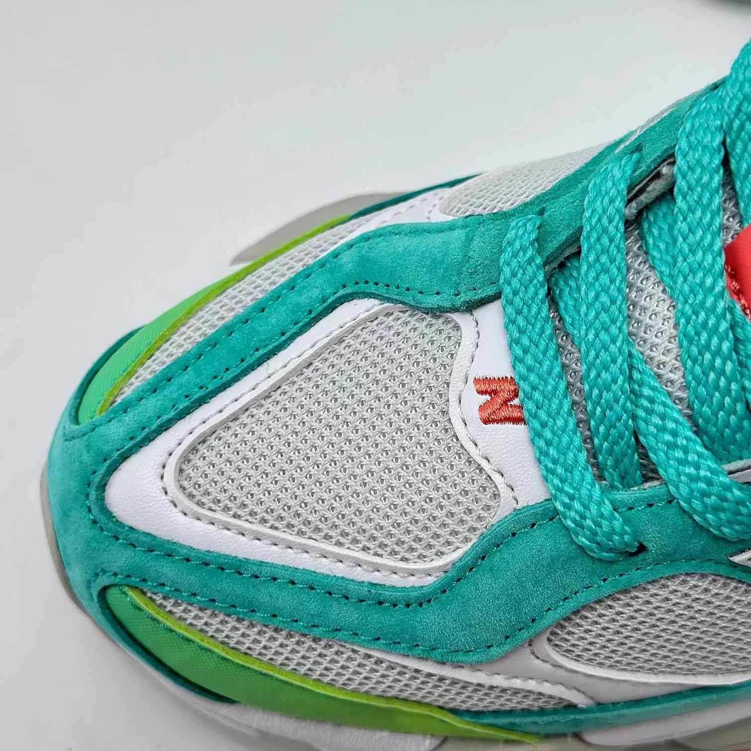 Joe Freshgoods x New Balance Sneakers      U9060DBTXQ - DopestKickz