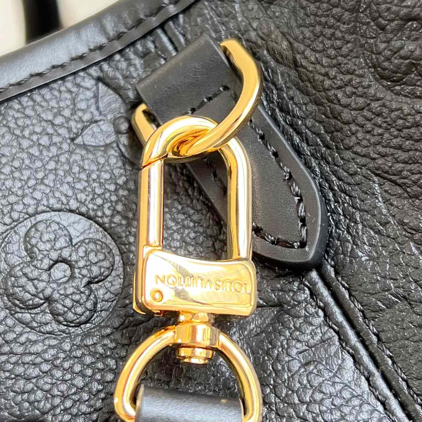 Louis Vuitton Babylone Tote PM   M11393 - DopestKickz