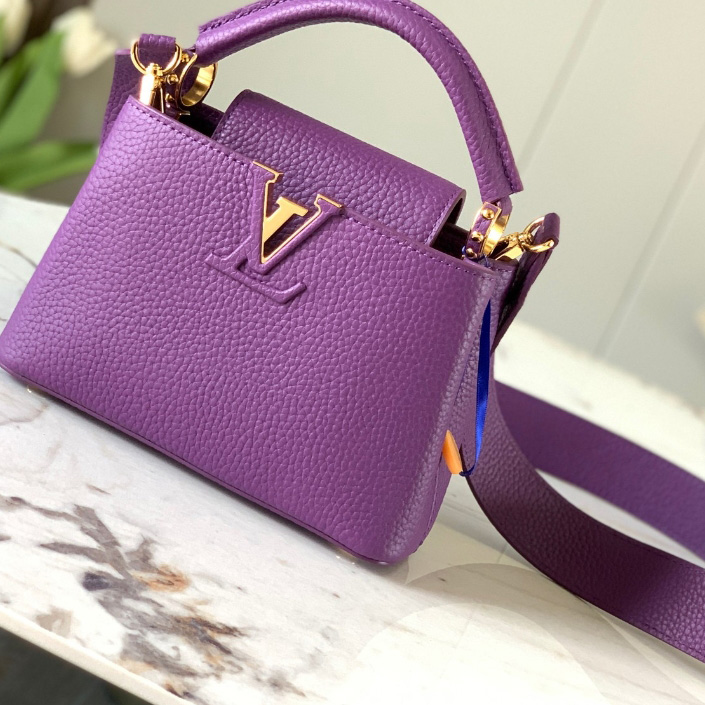 Louis Vuitton Capucines BB  21-14-8cm    M55985 - DopestKickz