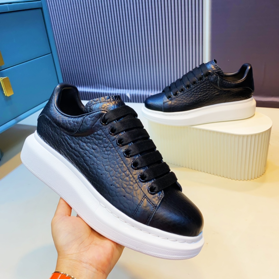 Alexander Mcqueen Oversized sneakers - DopestKickz