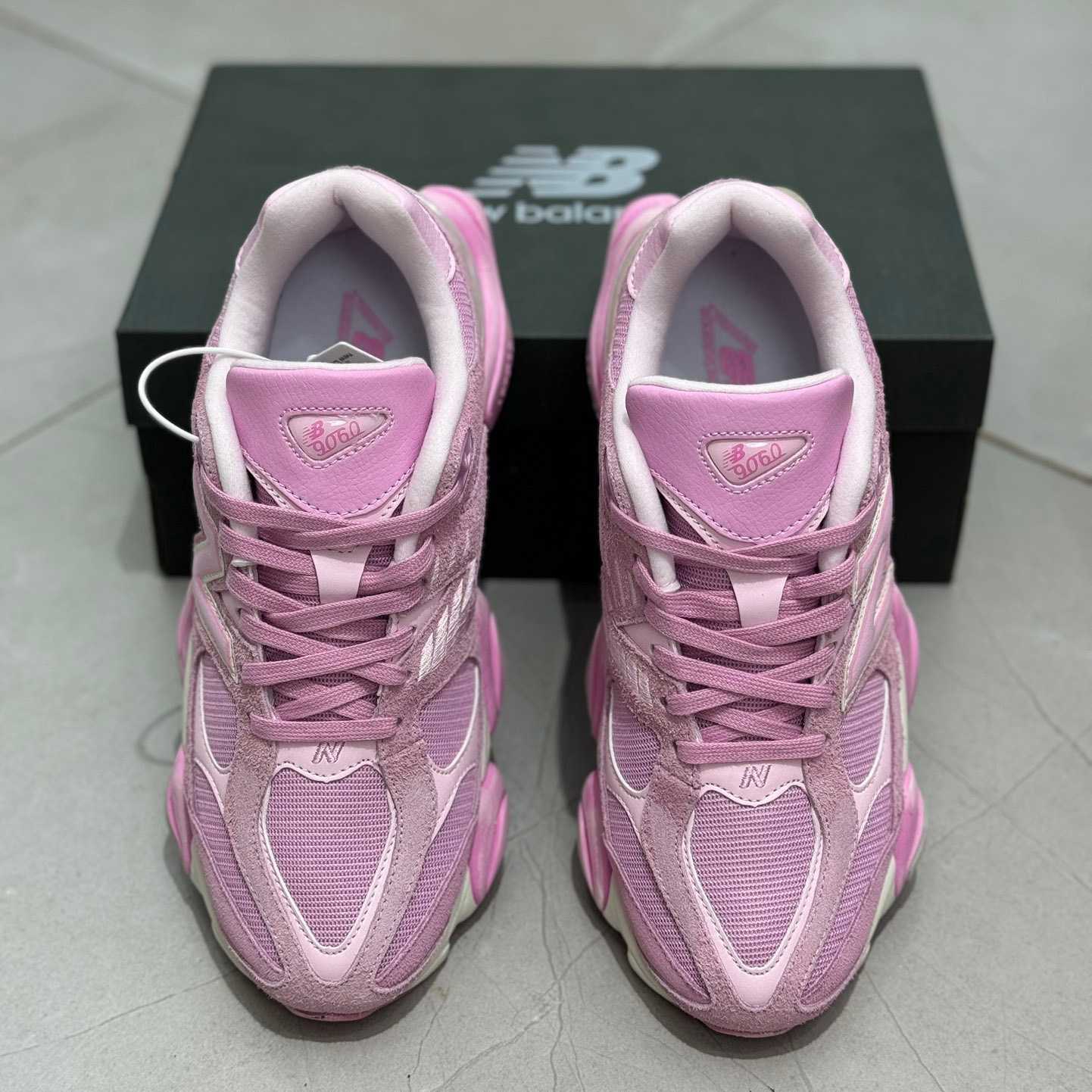 New Balance NB9060 Sneakers      U9060APP - DopestKickz