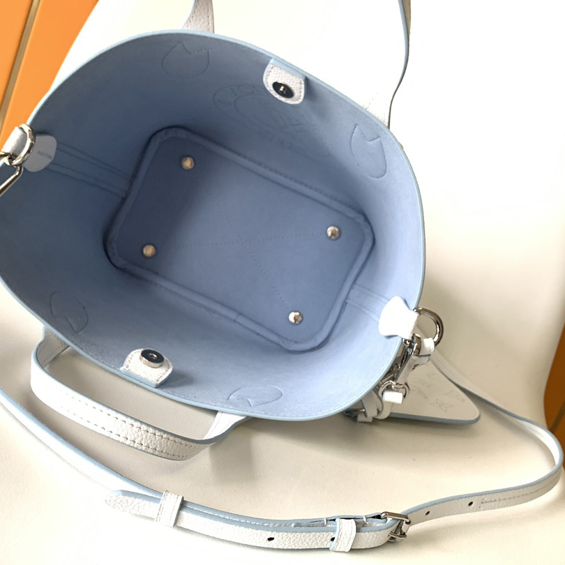 Louis Vuitton Blossom PM   M11734 - DopestKickz