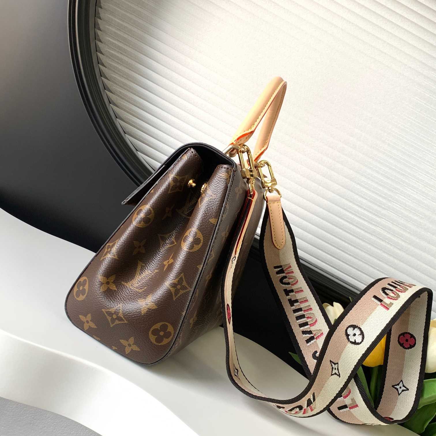 Louis Vuitton Cluny BB  M46372 - DopestKickz