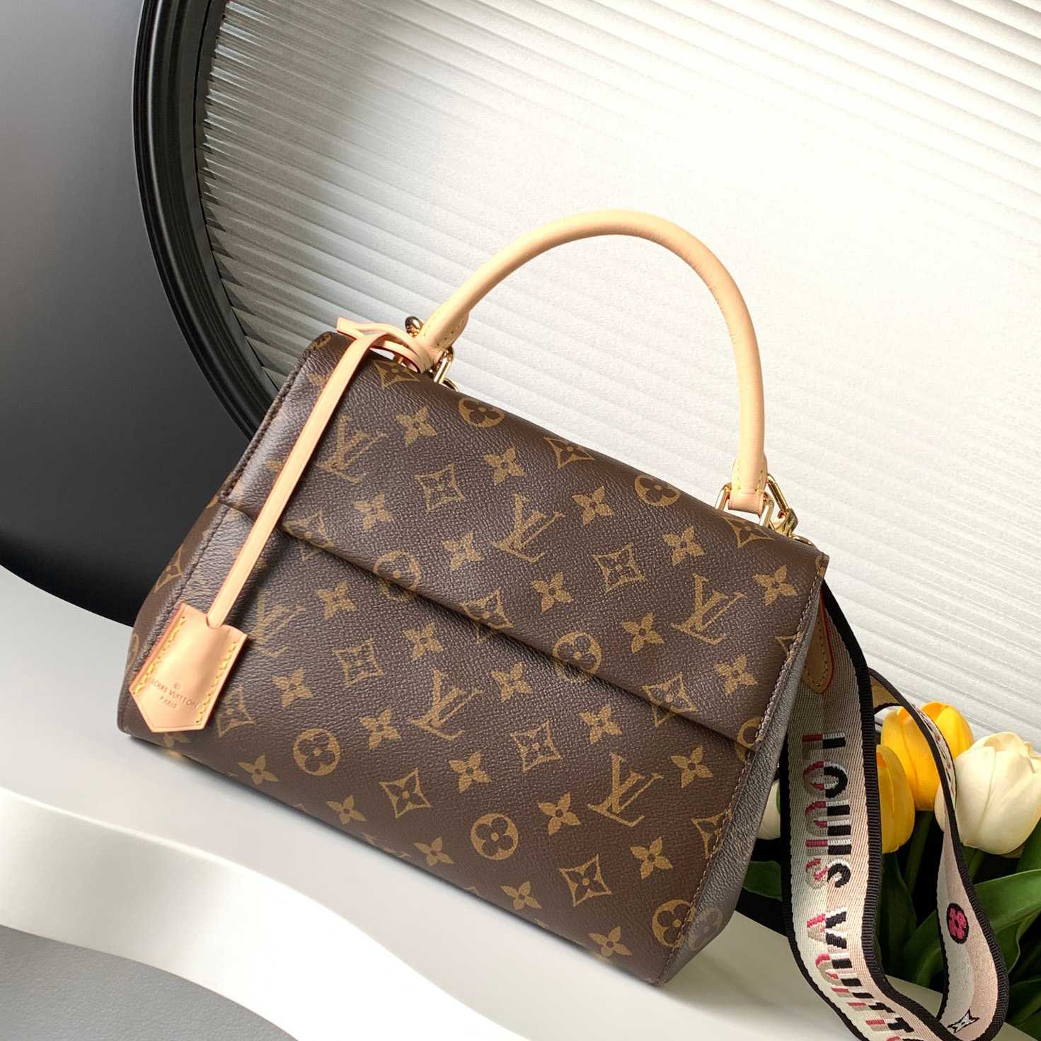 Louis Vuitton Cluny BB  M46372 - DopestKickz