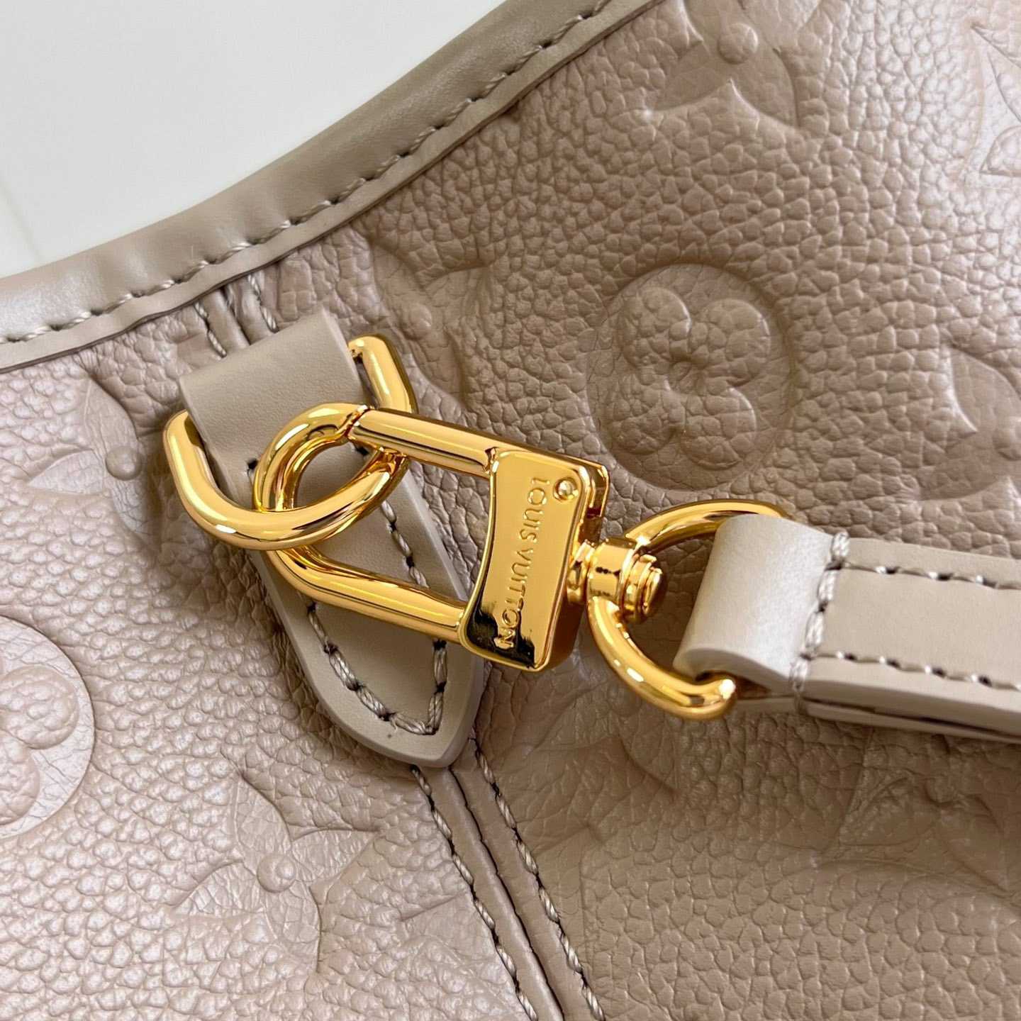 Louis Vuitton Babylone Tote PM   M11463 - DopestKickz