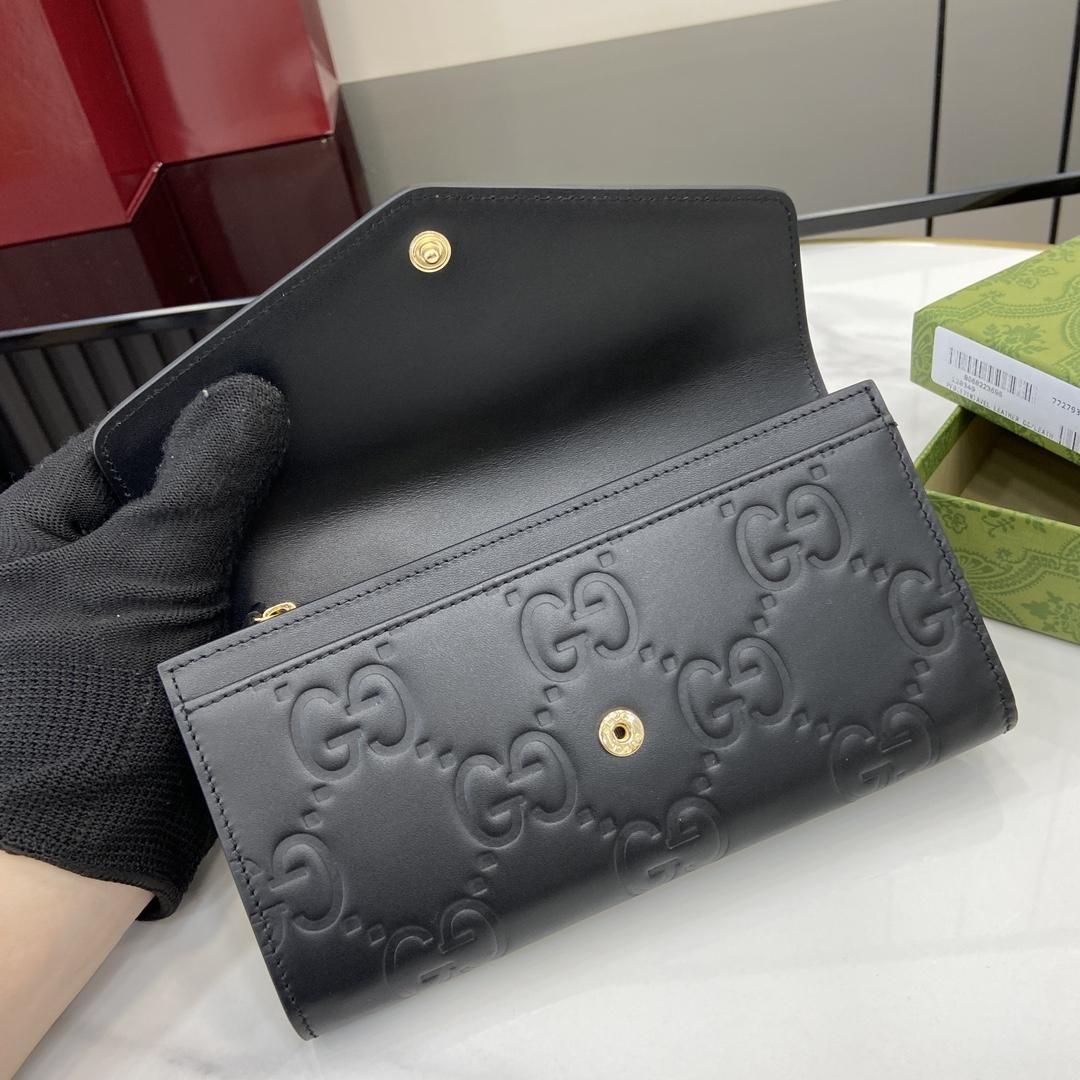 Gucci GG Continental Wallet - DopestKickz