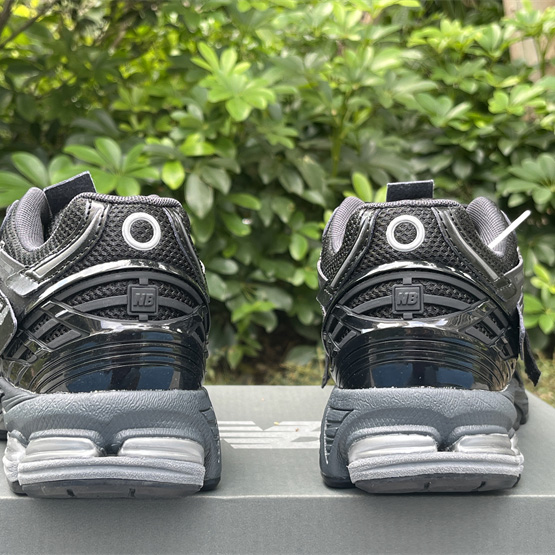 New Balance 1906R Sneakers      M1906AF  - DopestKickz