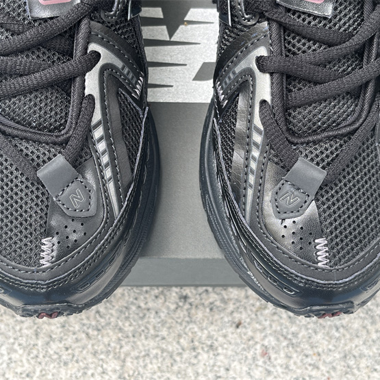 New Balance 1906R Sneakers      M1906AF  - DopestKickz