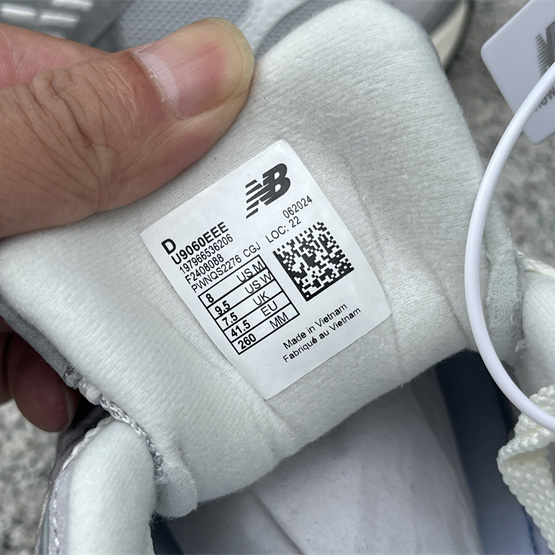 New Balance NB 9060 Sneakers      U9060EEE  - DopestKickz