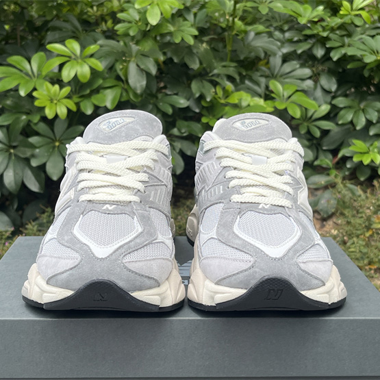 New Balance NB 9060 Sneakers      U9060EEE  - DopestKickz