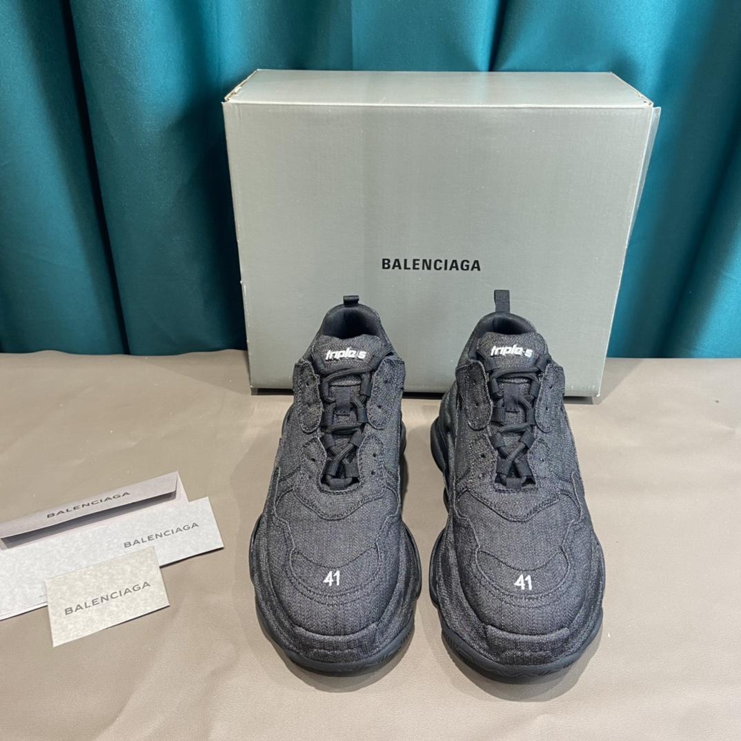 Balenciaga Triple S Sneaker  - DopestKickz